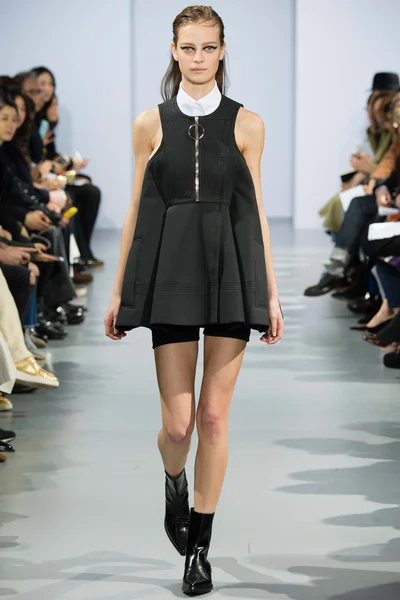 Look 2